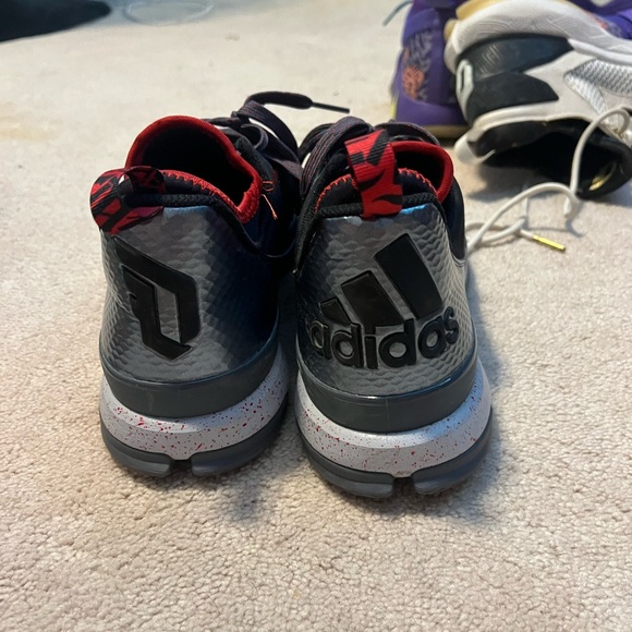 Dame 1 - Picture 2 of 5